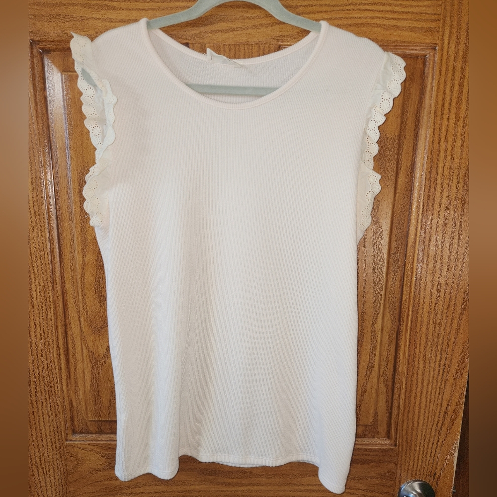 Betsey's Boutique Shop Eyelet Ribbed Tank